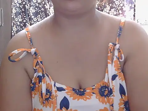 Roxy sweety  online show from September 28, 5:03 am