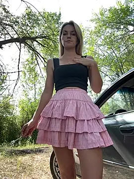 Snapshot of YOOUR_EVAA chatting on July 17, 10:23 am YOOUR EVAA online show from July 17, 10:23 am
