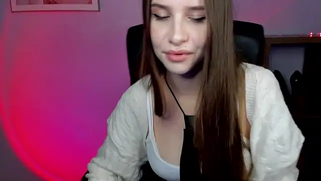 LuxMaya online show from June 16, 6:46 am