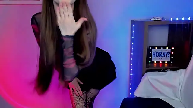 LuxMaya online show from March 31, 6:37 am