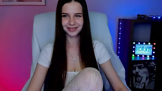 LuxMaya online show from March 26, 7:50 am