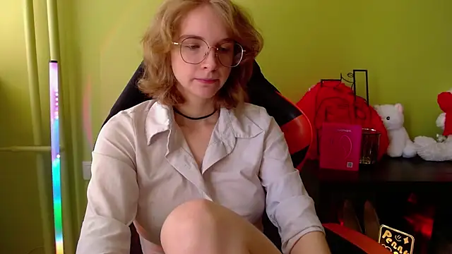 juicyPenny online show from June 17, 9:30 am