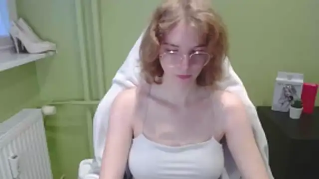 juicyPenny online show from December 22, 7:52 am