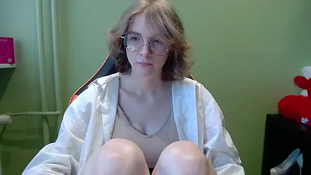 juicyPenny online show from May 8, 6:28 am