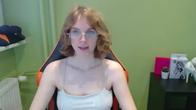 juicyPenny online show from November 28, 7:41 am