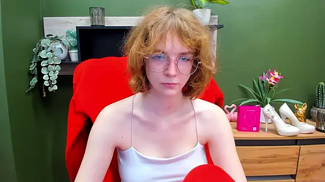 juicyPenny online show from November 5, 7:33 am