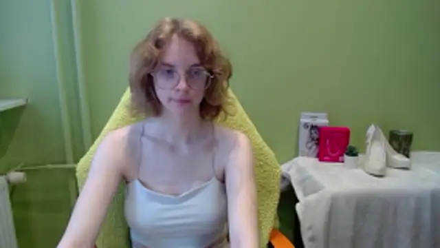 juicyPenny online show from November 17, 7:45 am