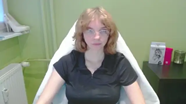 juicyPenny online show from December 16, 7:34 am