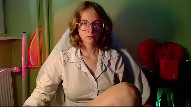 juicyPenny online show from July 13, 10:36 am