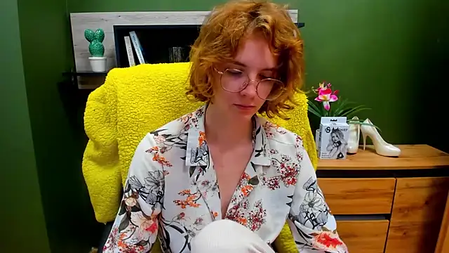 juicyPenny online show from September 23, 6:31 am