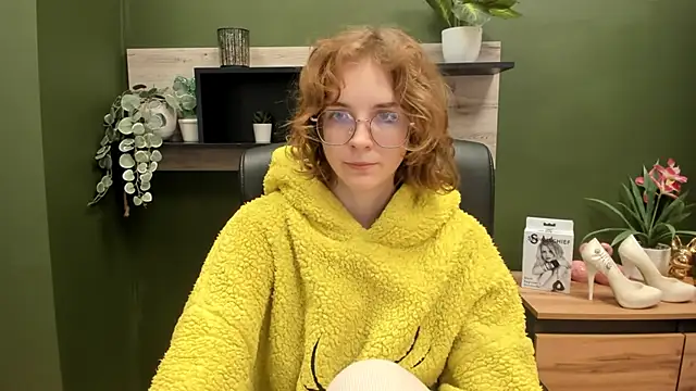 juicyPenny online show from October 21, 6:24 am