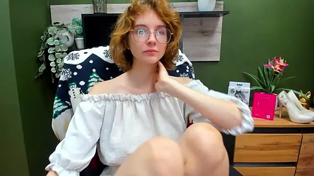 juicyPenny online show from October 27, 7:31 am