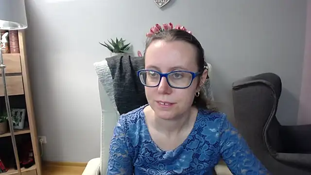 sweetxLizzy online show from April 15, 4:18 am