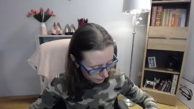 sweetxLizzy online show from November 14, 5:44 am