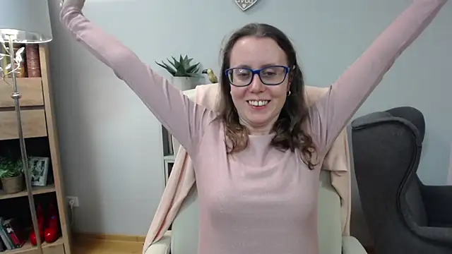 sweetxLizzy online show from April 14, 4:39 am