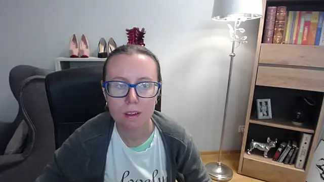 sweetxLizzy online show from September 17, 4:25 am