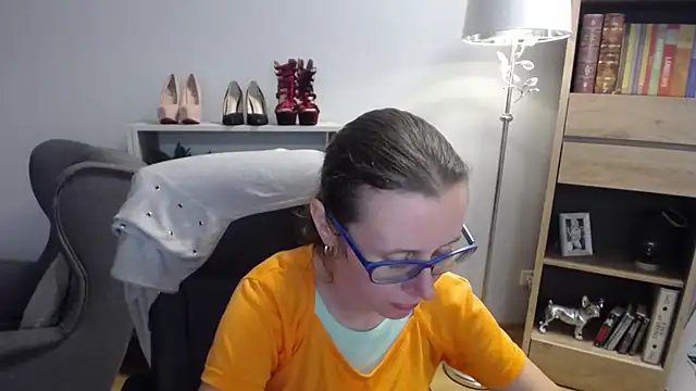 sweetxLizzy online show from September 19, 4:38 am