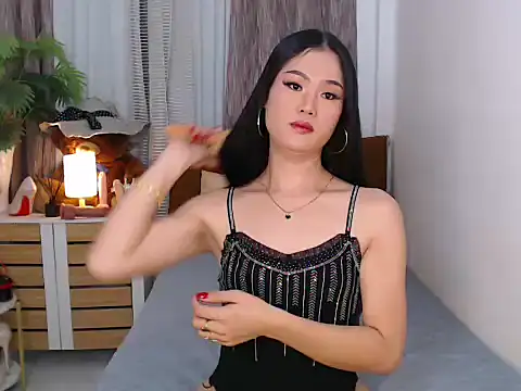 sugar dollyyy online show from December 1, 9:15 pm