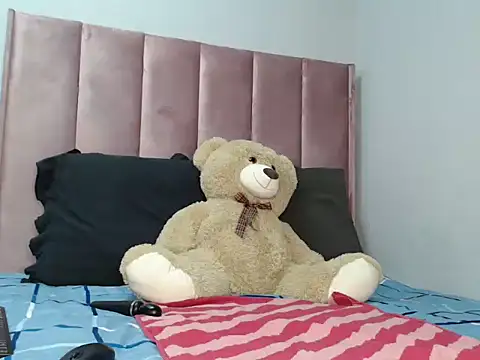 Abby 108 online show from December 4, 8:41 pm