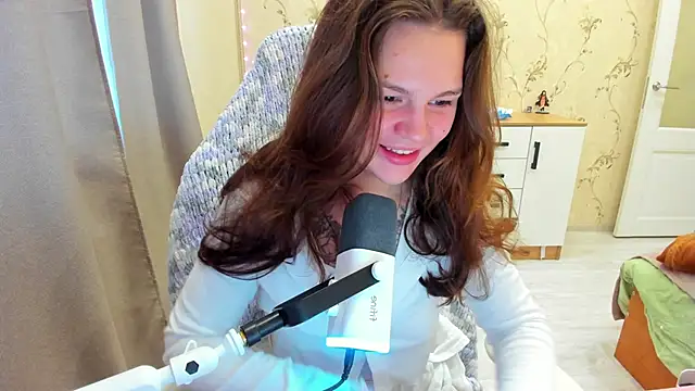 Snapshot of yourdreamm_ chatting on October 20, 8:15 am yourdreamm online show from October 20, 8:15 am