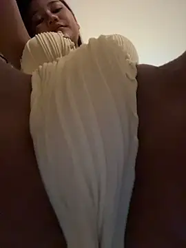 cherrycuteasian online show from May 12, 10:05 pm