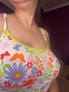 milfevapeccato online show from June 1, 3:18 am
