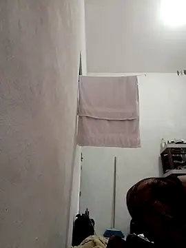 Snapshot of RandalHot chatting on July 5, 10:38 pm RandalHot online show from July 5, 10:38 pm