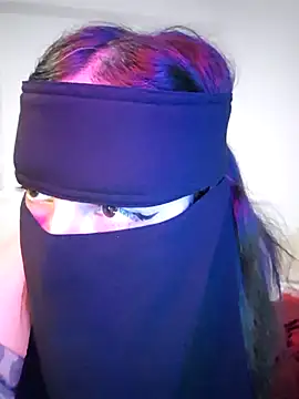 Snapshot of Lavanarabica chatting on November 21, 6:07 pm Lavanarabica online show from November 21, 6:07 pm