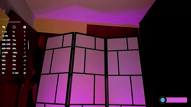 blazingeve  online show from March 28, 3:29 am