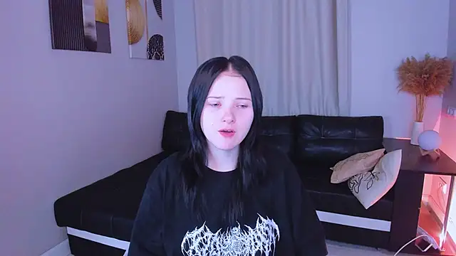 Snapshot of Leila_xxBaby chatting on November 28, 1:22 pm Leila xxBaby online show from November 28, 1:22 pm