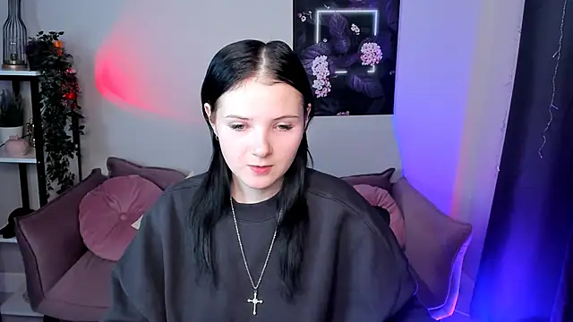 Snapshot of Leila_xxBaby chatting on November 25, 1:44 pm Leila xxBaby online show from November 25, 1:44 pm