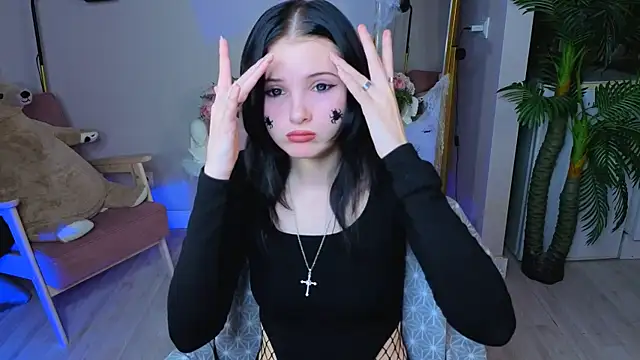 Snapshot of Leila_xxBaby chatting on October 25, 1:12 pm Leila xxBaby online show from October 25, 1:12 pm