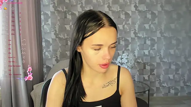Snapshot of Kseni_a chatting on July 2, 1:17 pm Kseni a online show from July 2, 1:17 pm