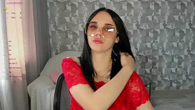 Snapshot of Kseni_a chatting on June 14, 7:20 am Kseni a online show from June 14, 7:20 am