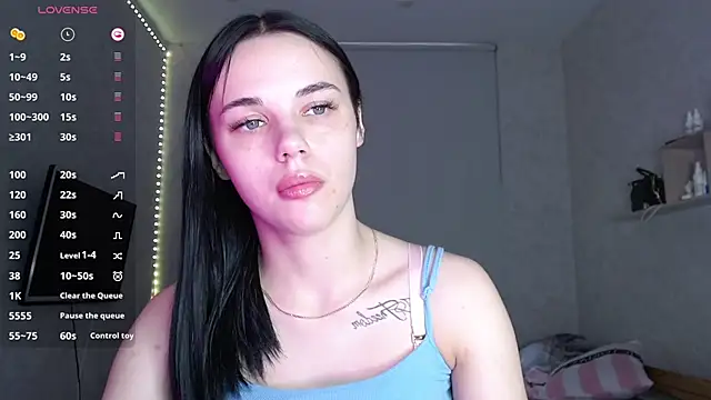 Snapshot of Kseni_a chatting on May 26, 2:15 pm Kseni a online show from May 26, 2:15 pm