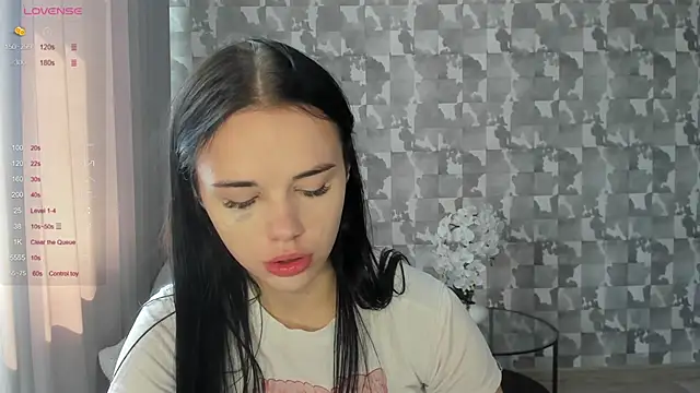 Snapshot of Kseni_a chatting on June 30, 7:08 am Kseni a online show from June 30, 7:08 am