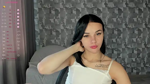 Snapshot of Kseni_a chatting on November 7, 10:20 am Kseni a online show from November 7, 10:20 am