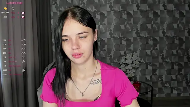 Snapshot of Kseni_a chatting on December 20, 10:51 am Kseni a online show from December 20, 10:51 am