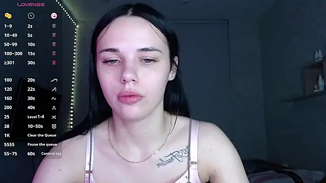 Snapshot of Kseni_a chatting on May 27, 2:35 pm Kseni a online show from May 27, 2:35 pm