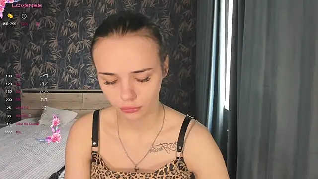 Snapshot of Kseni_a chatting on April 24, 7:10 am Kseni a online show from April 24, 7:10 am