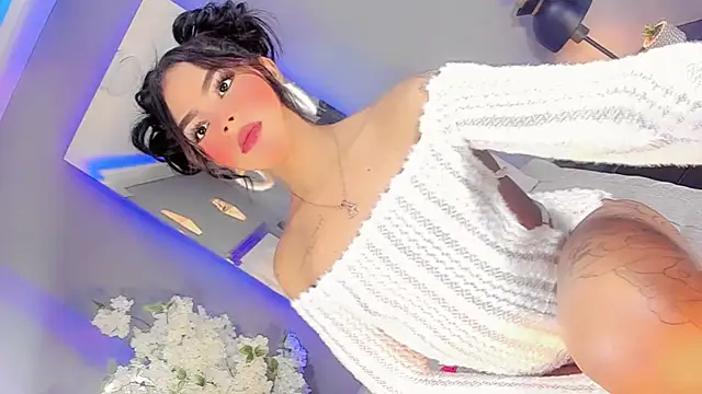 VanessaStonee online show from October 6, 5:08 am