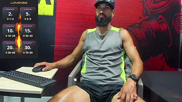 Snapshot of Damian_Shakur chatting on October 4, 12:28 pm Damian Shakur online show from October 4, 12:28 pm
