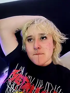 mistresscrowley666 online show from April 7, 1:07 am