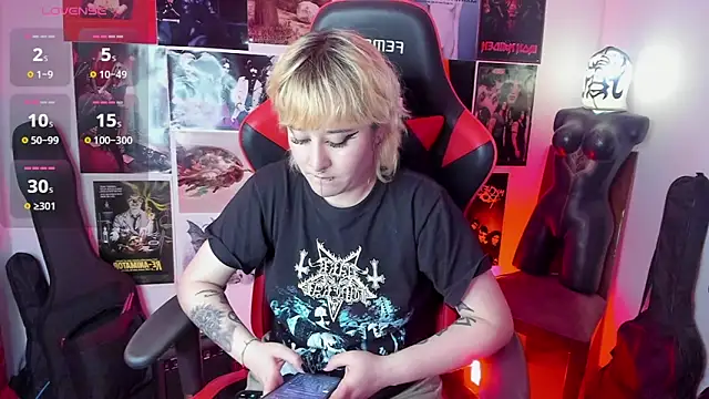 mistresscrowley666 online show from February 28, 1:16 am