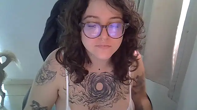 Snapshot of Blue_Liz chatting on September 19, 11:36 am Blue Liz online show from September 19, 11:36 am