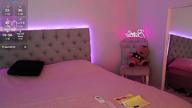 Katherinepinke online show from September 25, 10:10 am