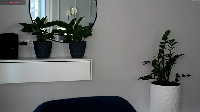 Katherinepinke online show from June 18, 2:43 am