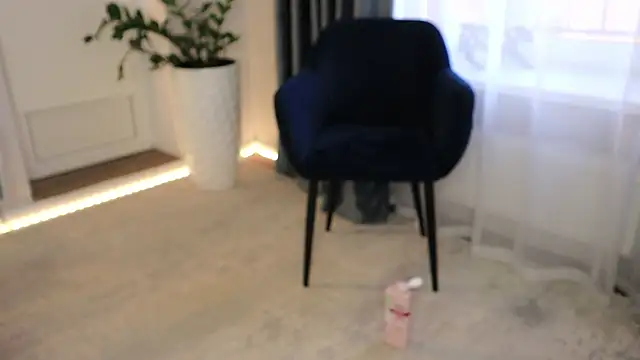 Katherinepinke online show from January 14, 1:37 pm