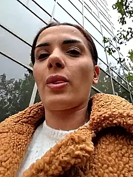 Snapshot of NaughtyChloe chatting on October 2, 9:12 am NaughtyChloe online show from October 2, 9:12 am