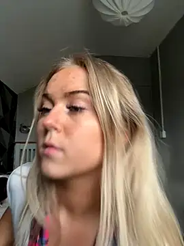 minidollxxx online show from October 22, 3:22 pm